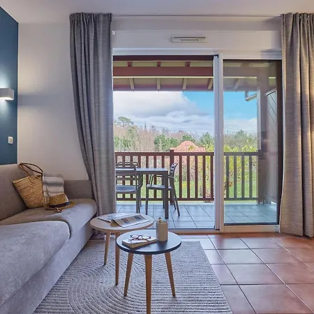 Lägenhetshotell Odalys Domaine Iratzia 4*